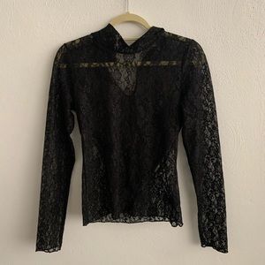 🖤 3 for 20 ✨ UO mock neck lace long sleeve top